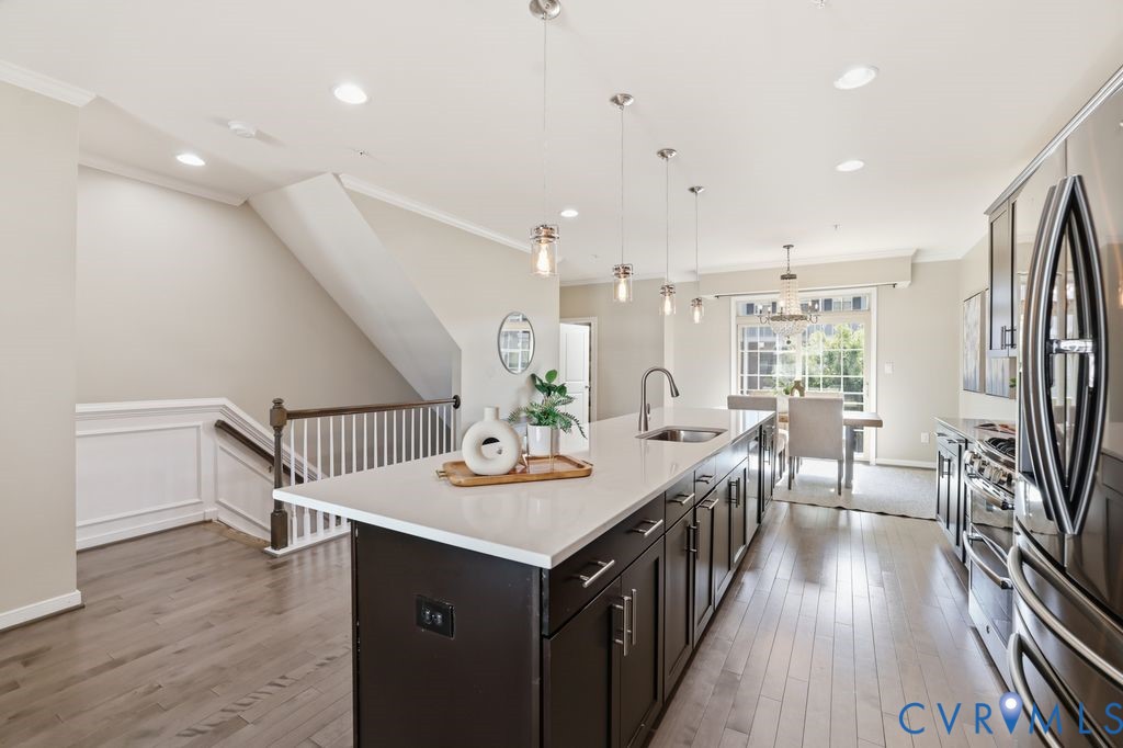 10933 Parkshire Ln