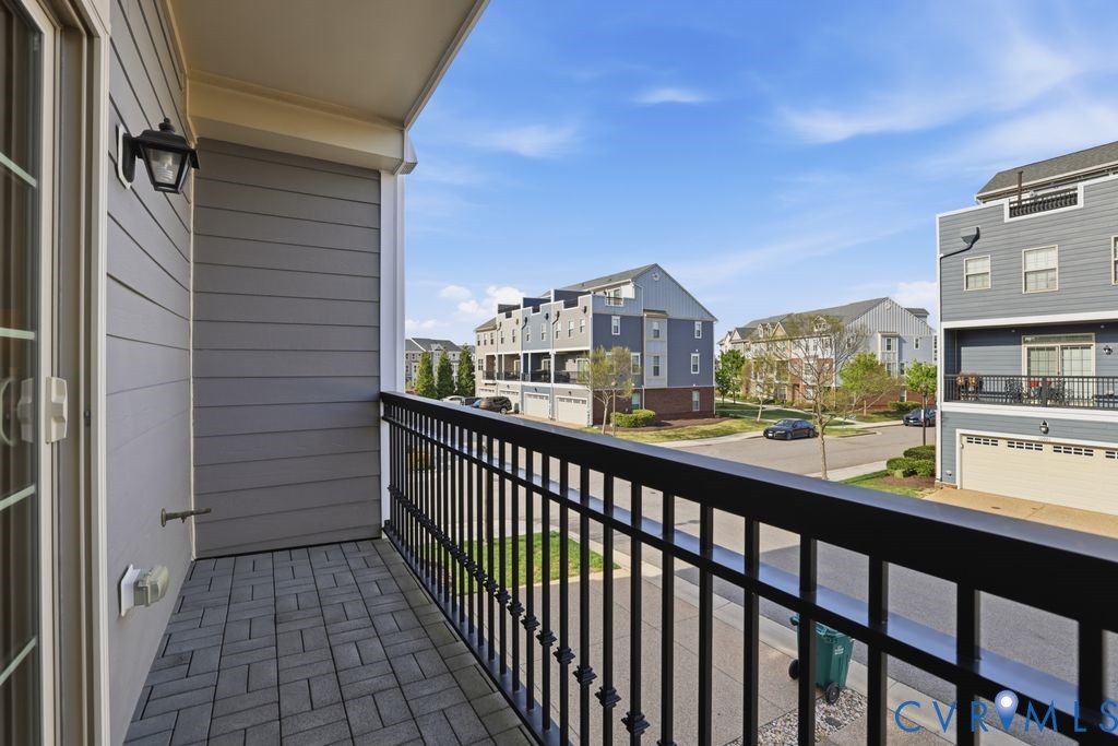 10933 Parkshire Ln