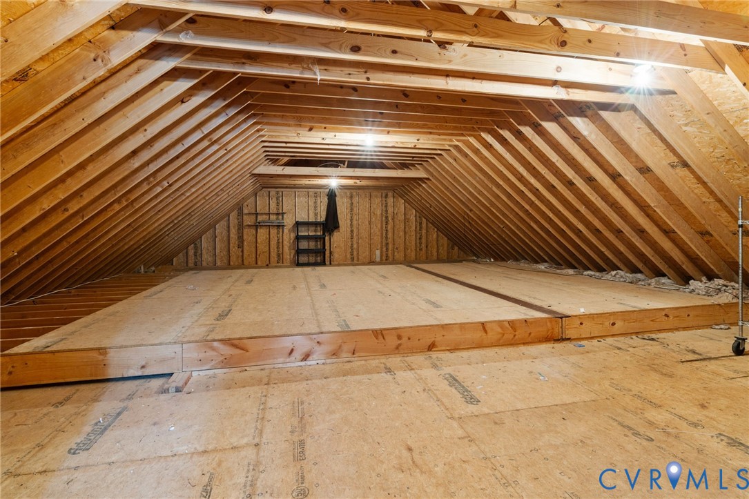 15266 Willow Hill Ln