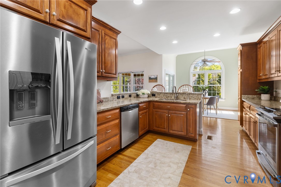 15266 Willow Hill Ln