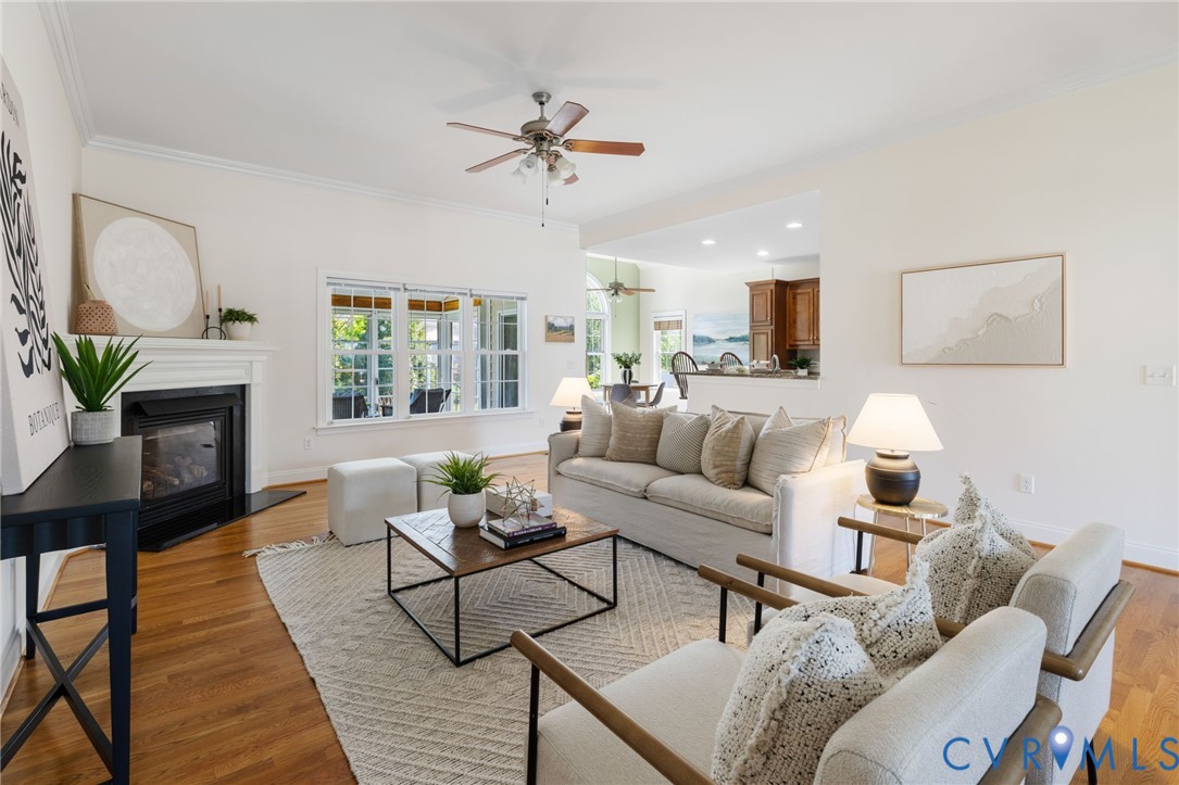 15266 Willow Hill Ln