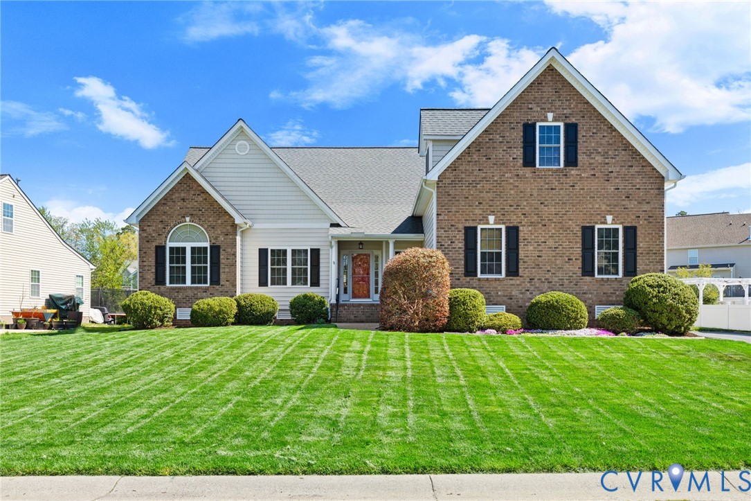 15266 Willow Hill Ln