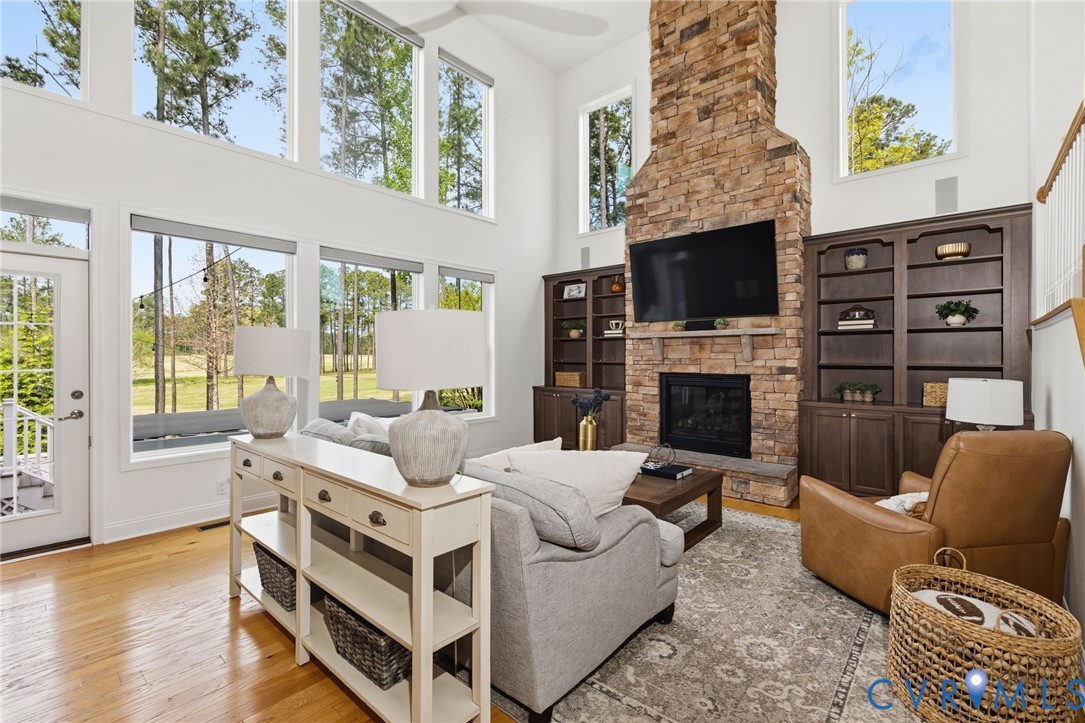 17818 Silverthread Ter