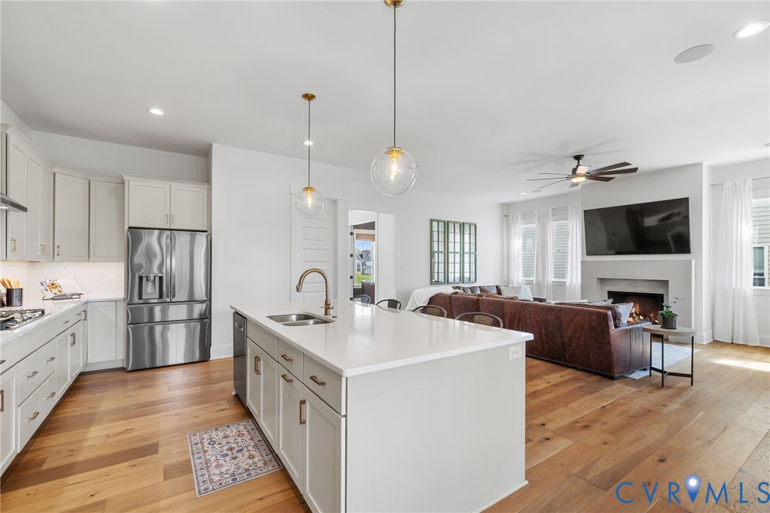 3824 Bellstone Dr