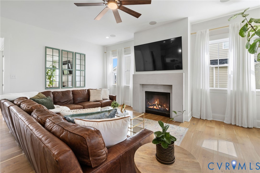 3824 Bellstone Dr