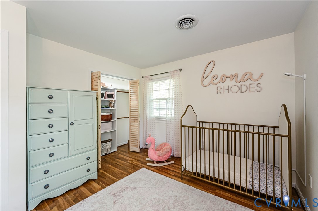 1607 Winding Way