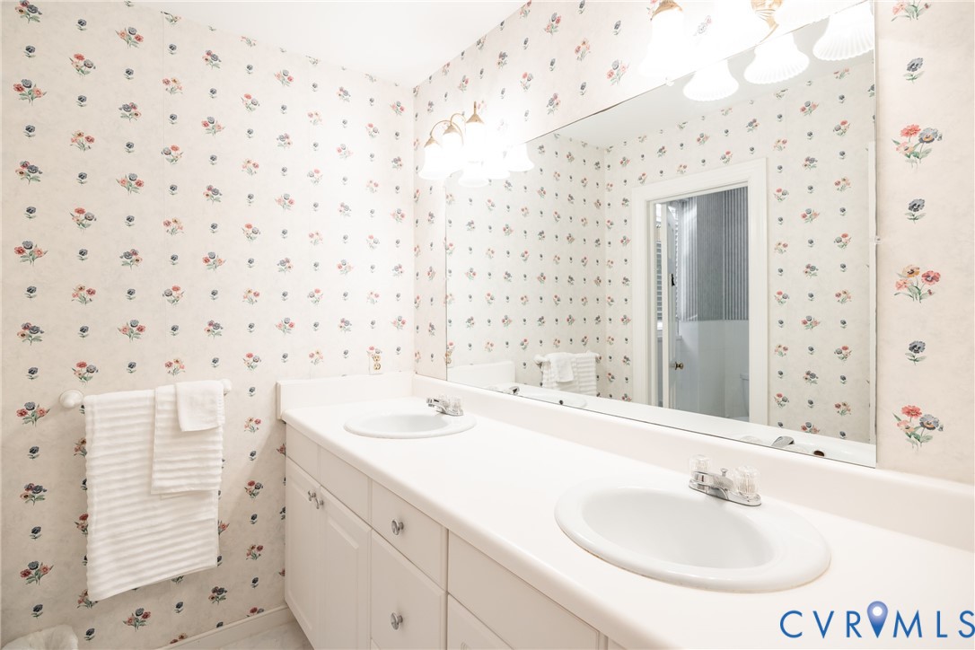 10101 Farmleigh Dr