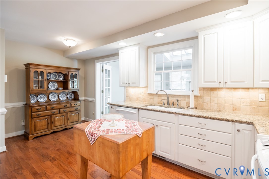 10101 Farmleigh Dr