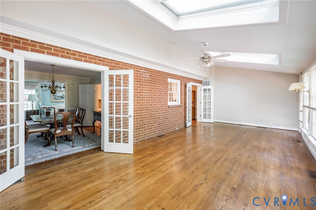 10101 Farmleigh Dr