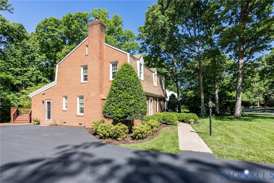 10101 Farmleigh Dr