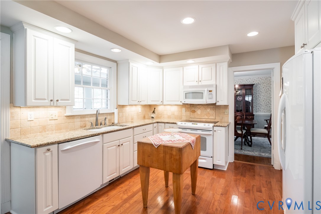 10101 Farmleigh Dr