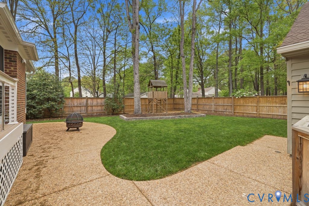 11108 Warren View Rd