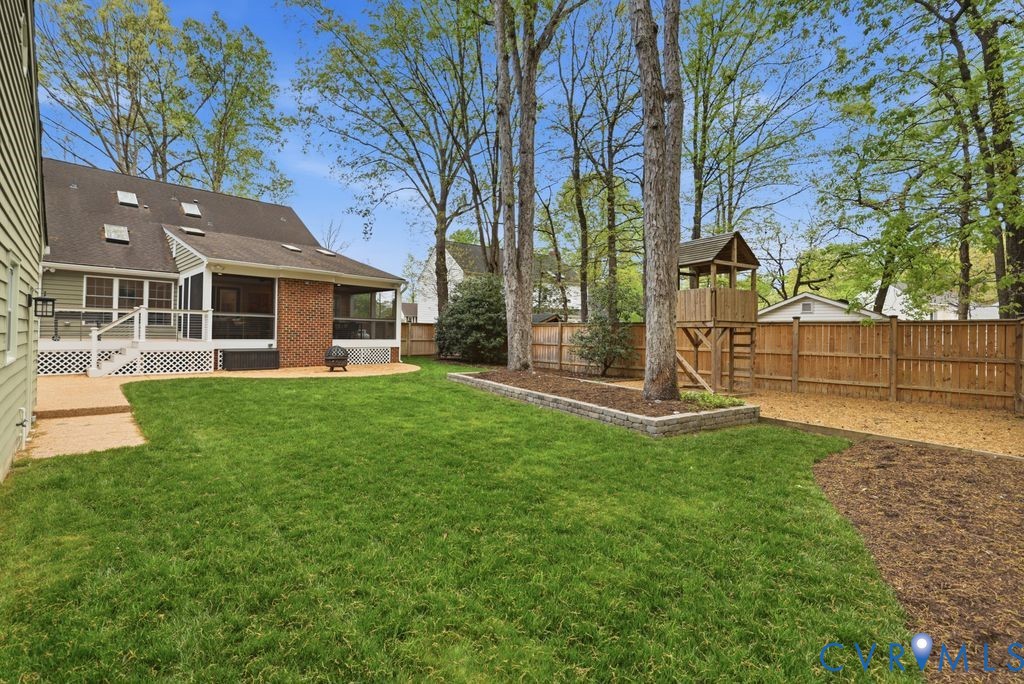 11108 Warren View Rd