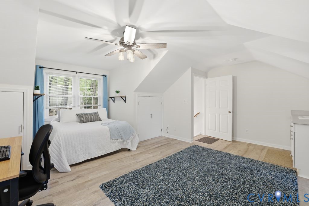 11108 Warren View Rd