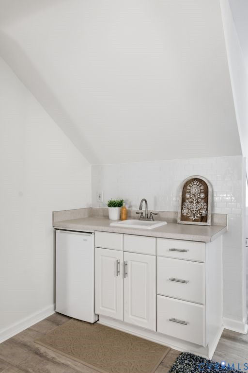 11108 Warren View Rd