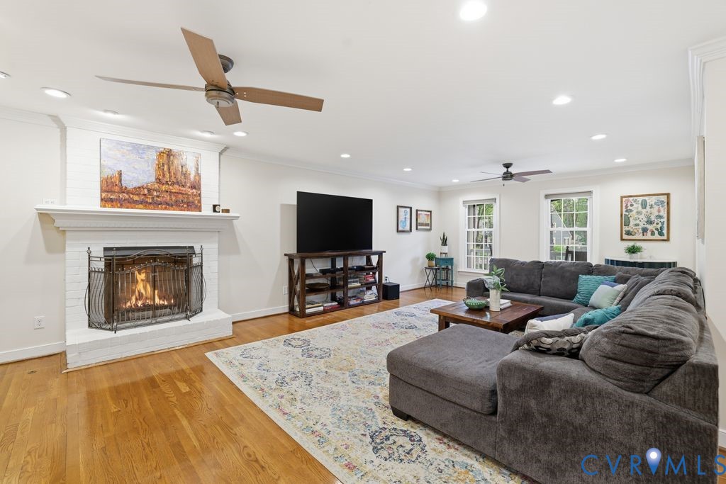 11108 Warren View Rd