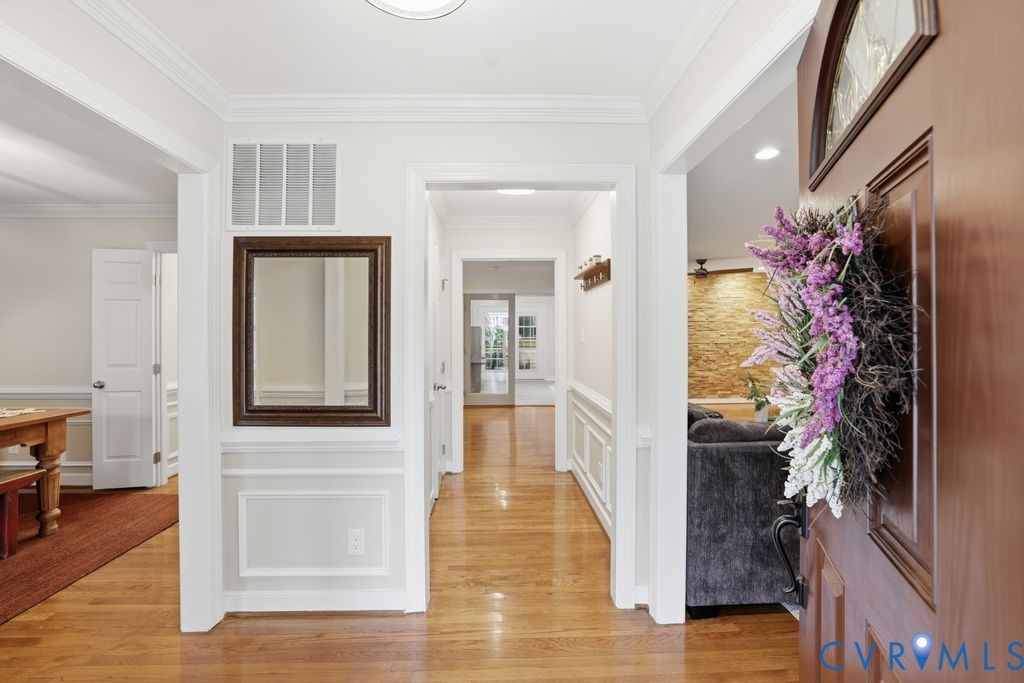 11108 Warren View Rd