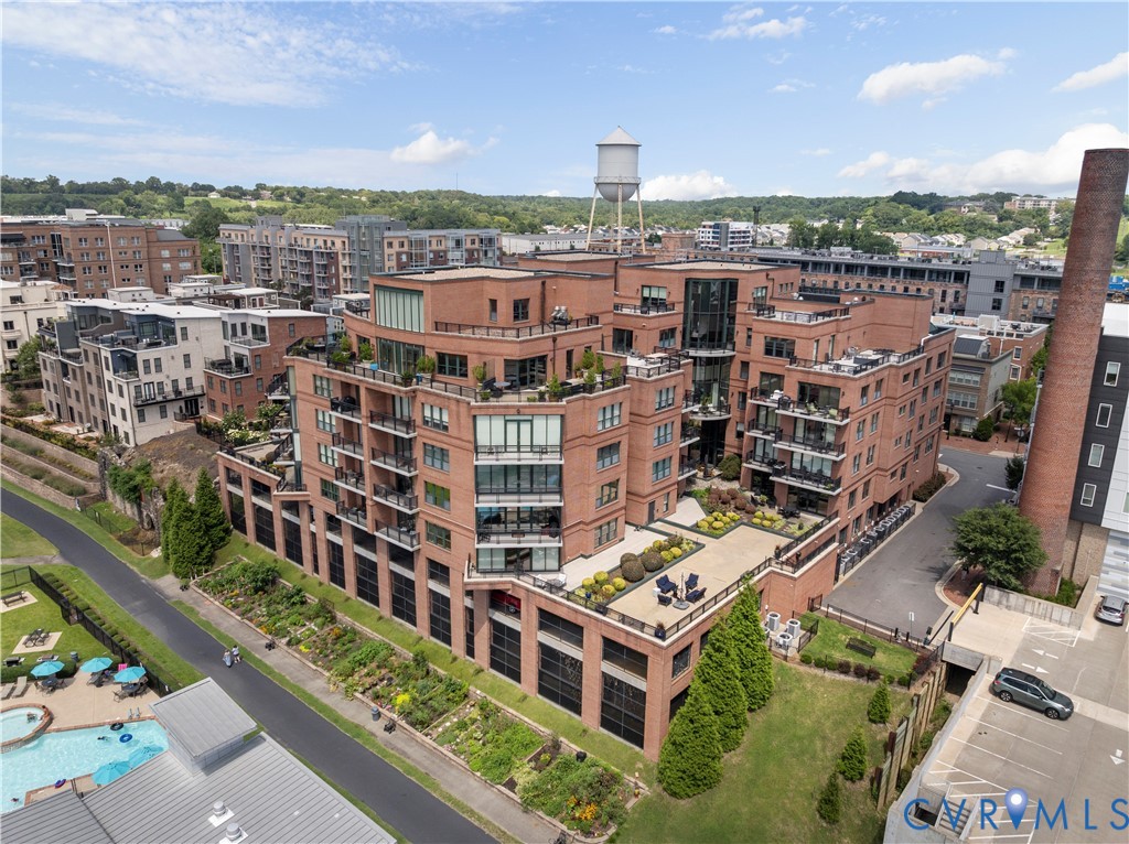 4820 Old Main St Unit#402