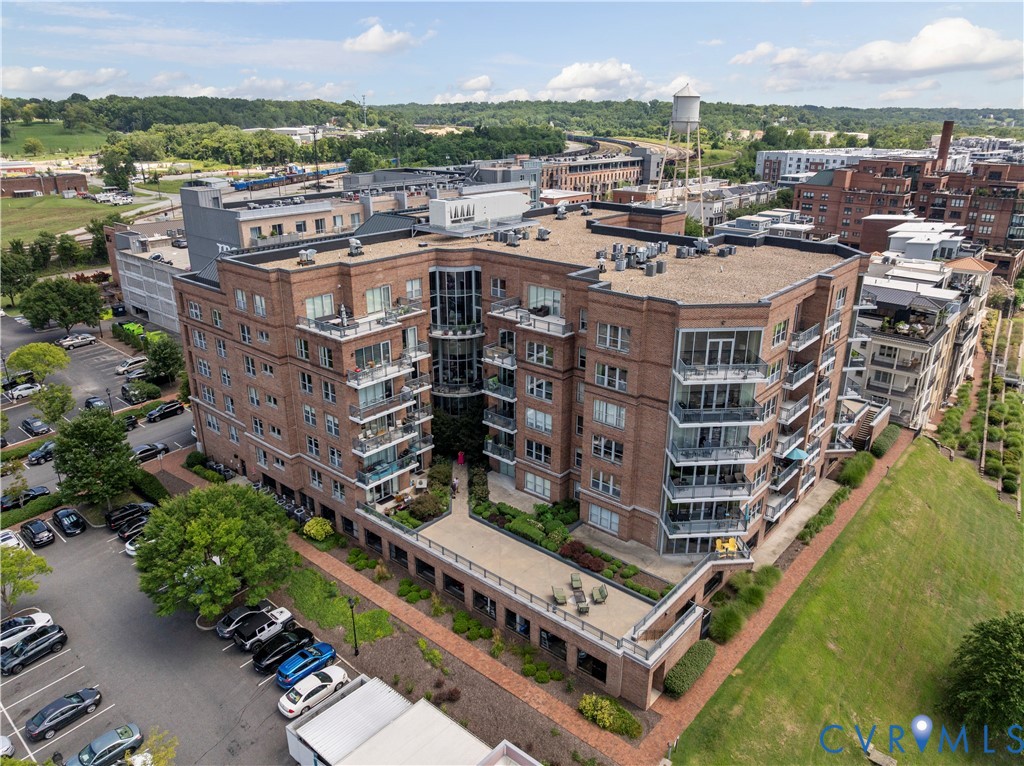 4820 Old Main St Unit#402