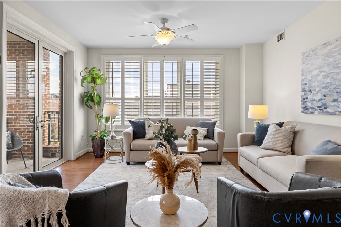 4820 Old Main St Unit#402