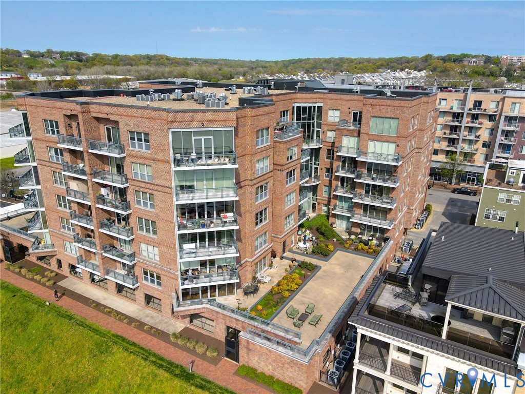 4820 Old Main St Unit#402