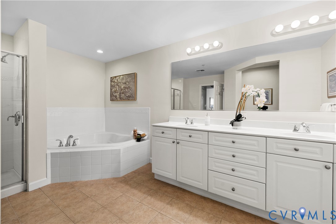 4820 Old Main St Unit#402