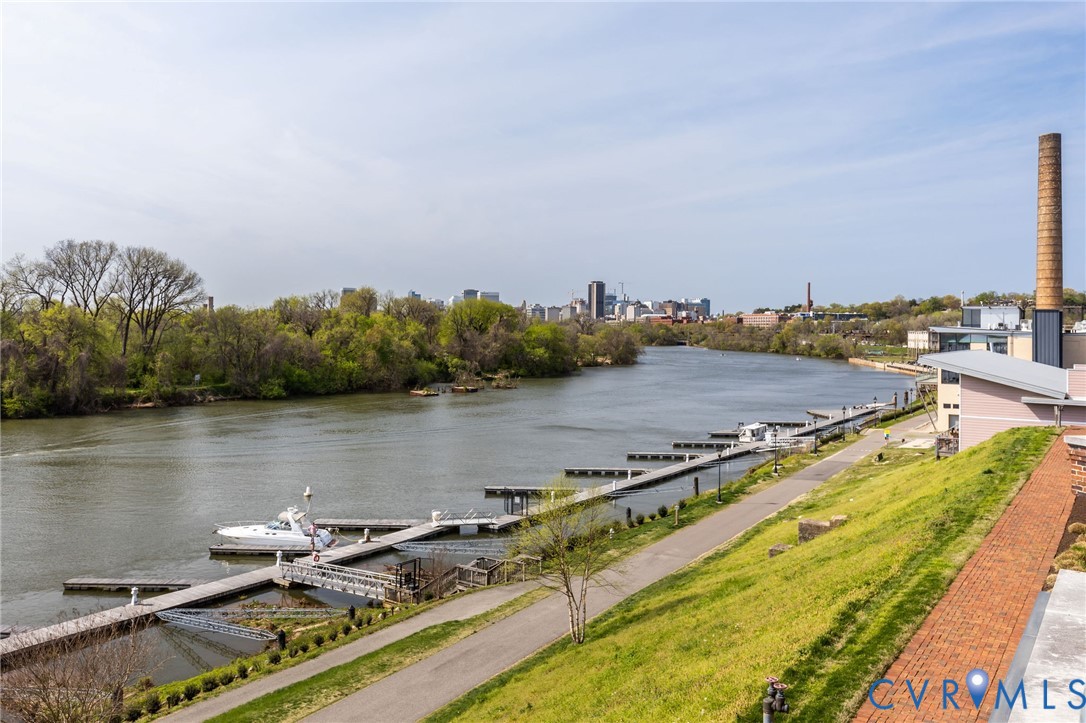 4820 Old Main St Unit#402