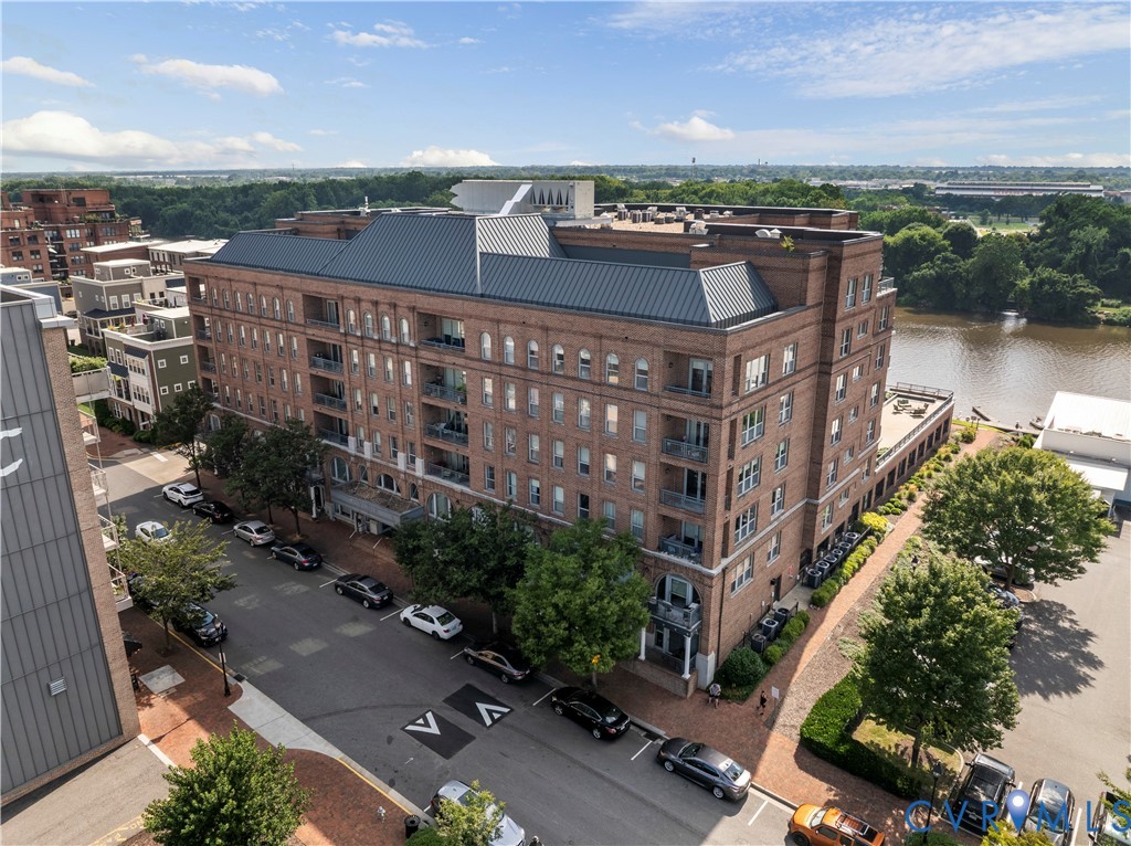 4820 Old Main St Unit#402