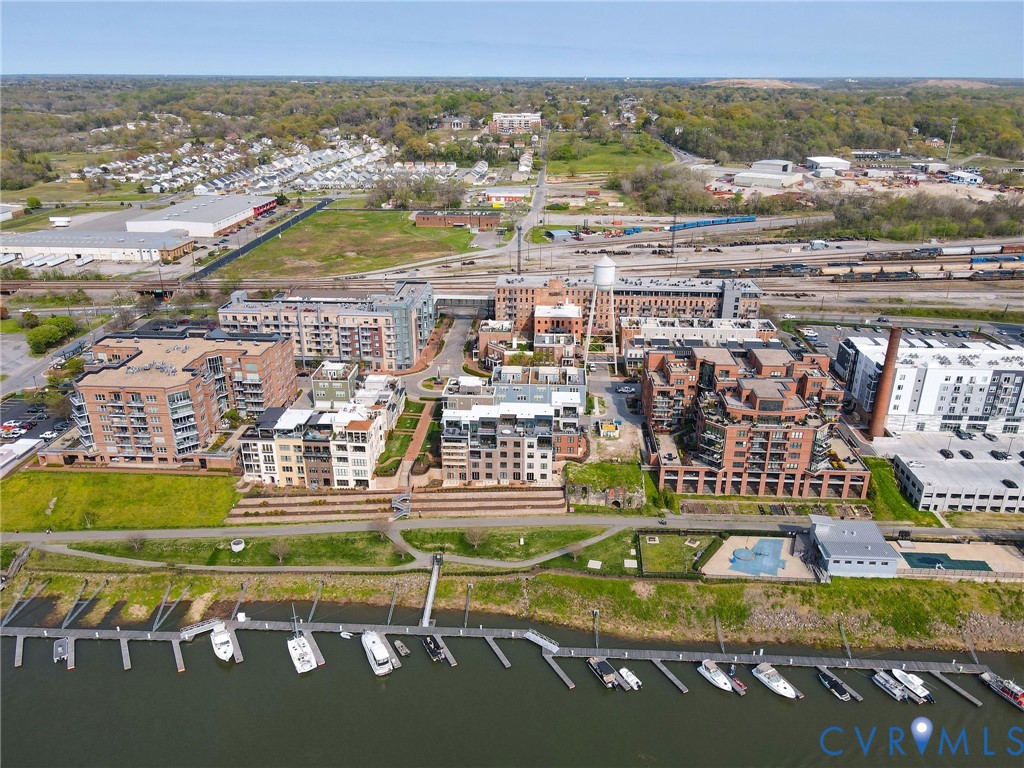 4820 Old Main St Unit#402