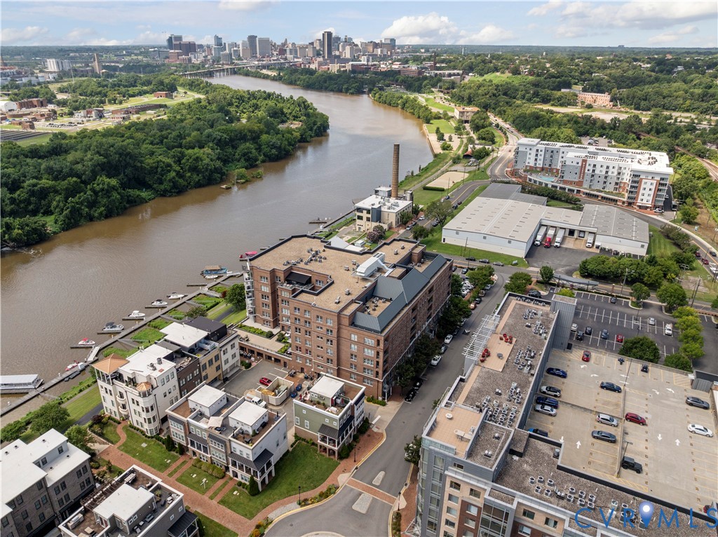 4820 Old Main St Unit#402