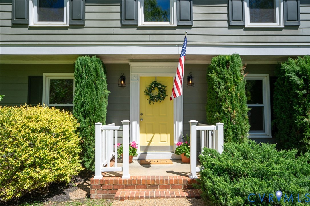 5417 Standing Oak Rd