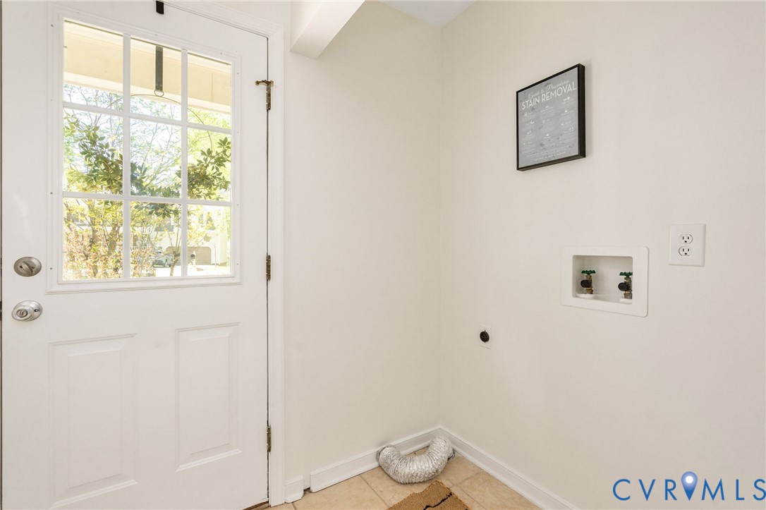 5417 Standing Oak Rd