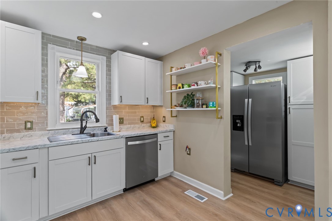 6101 River Rd