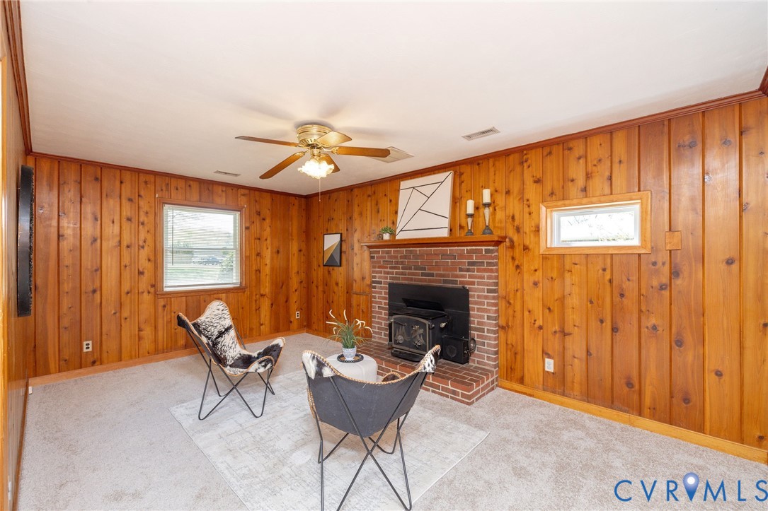 7252 Fairview Dr