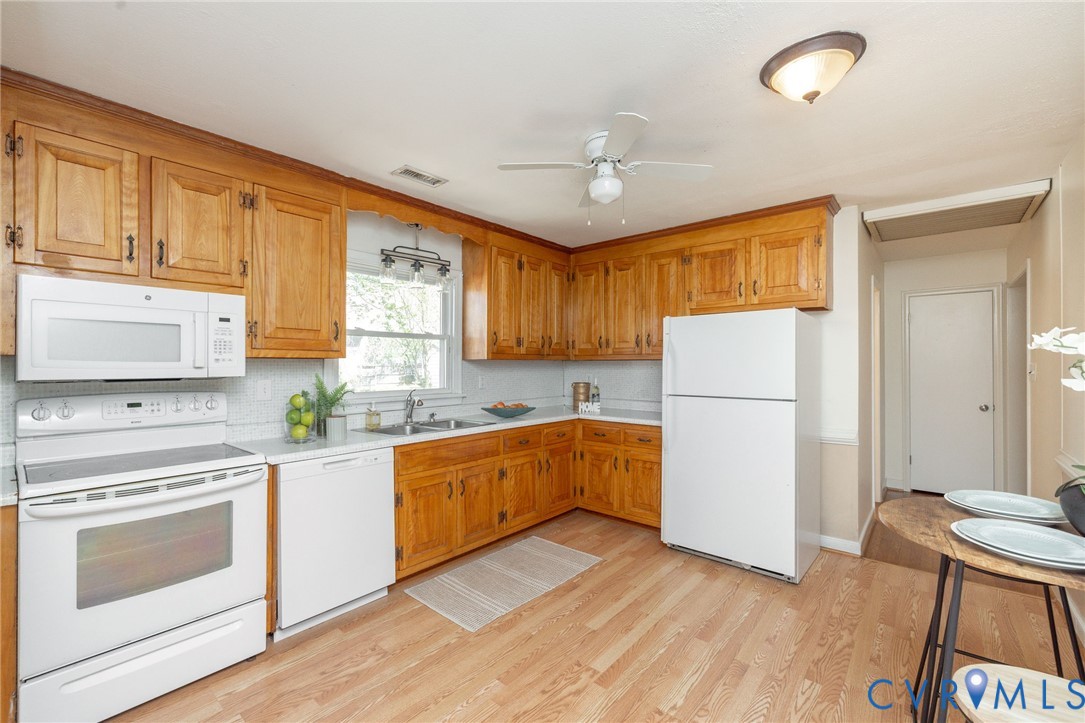 7252 Fairview Dr
