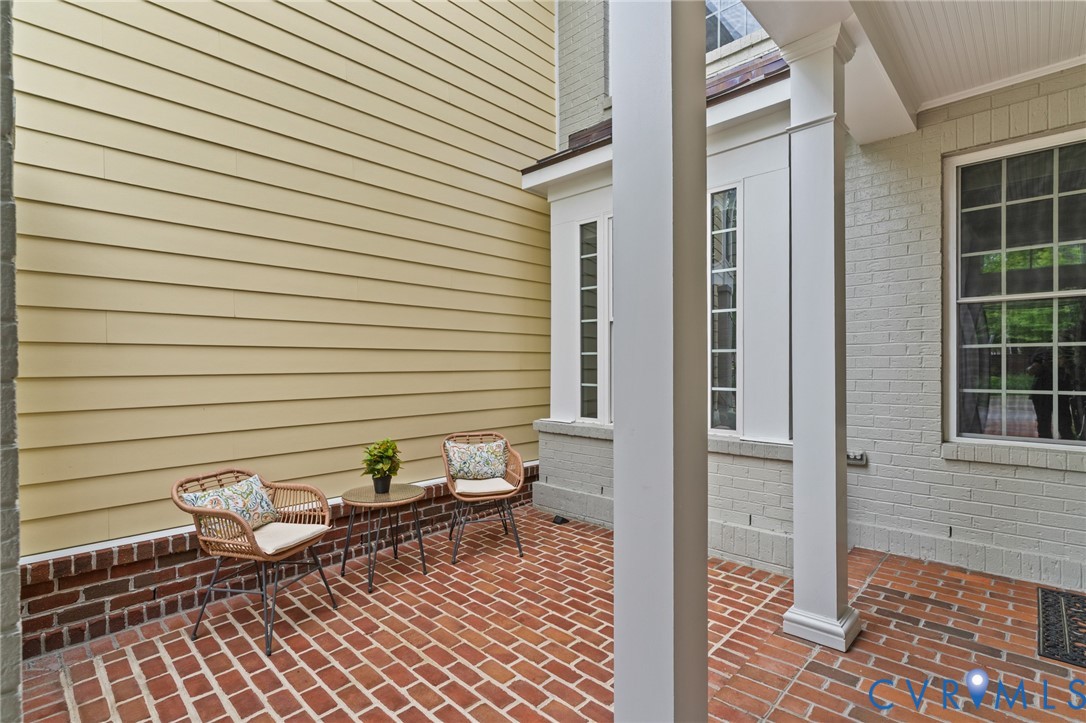 1004 Marney Ct
