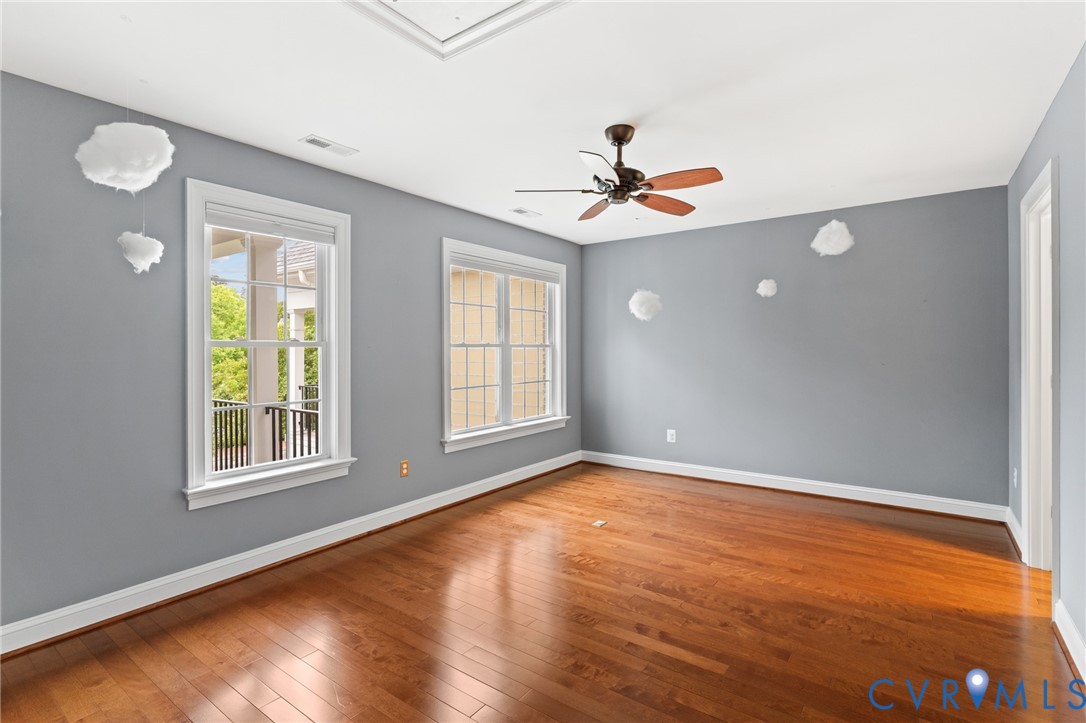1004 Marney Ct