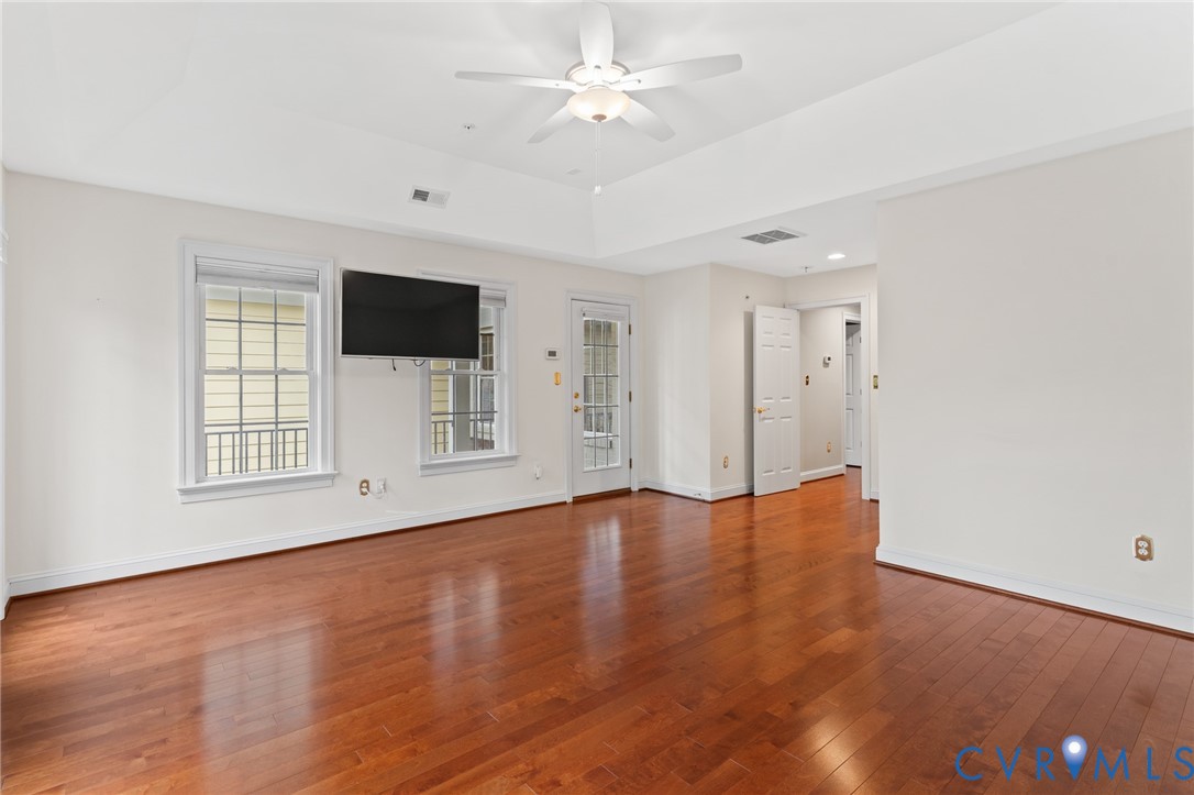 1004 Marney Ct