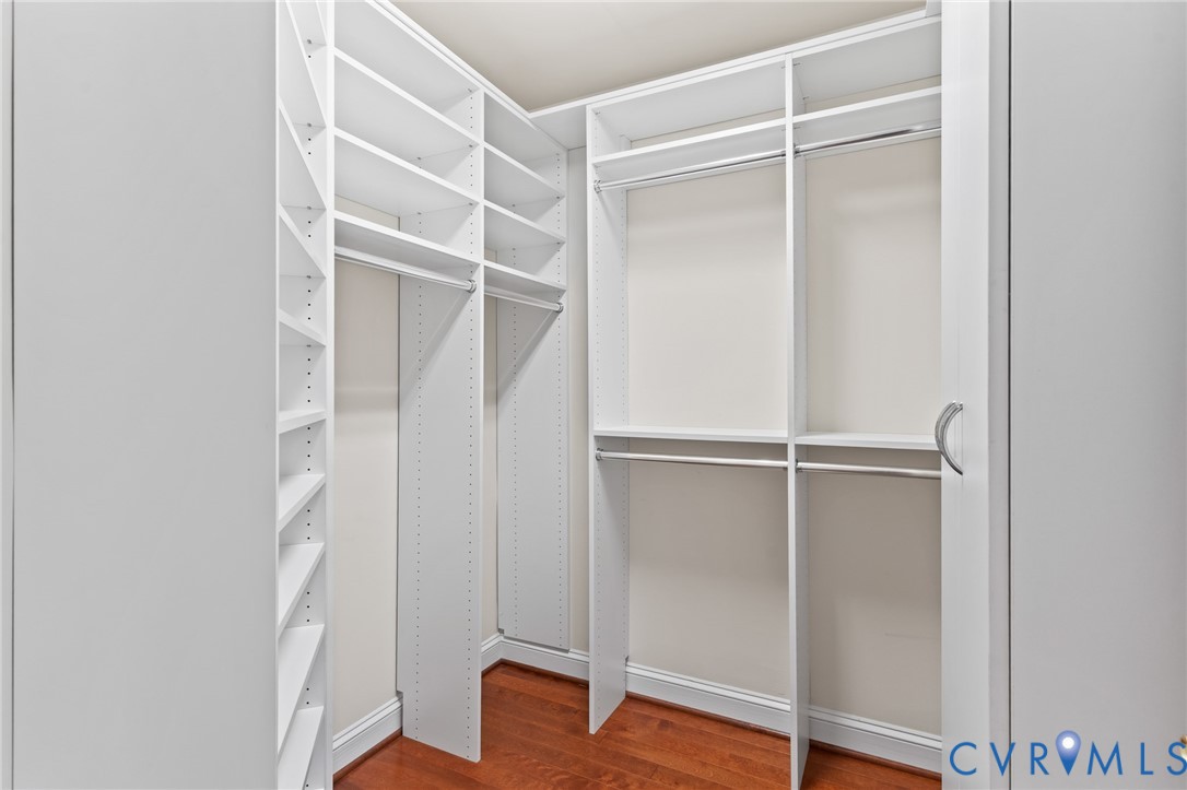 1004 Marney Ct