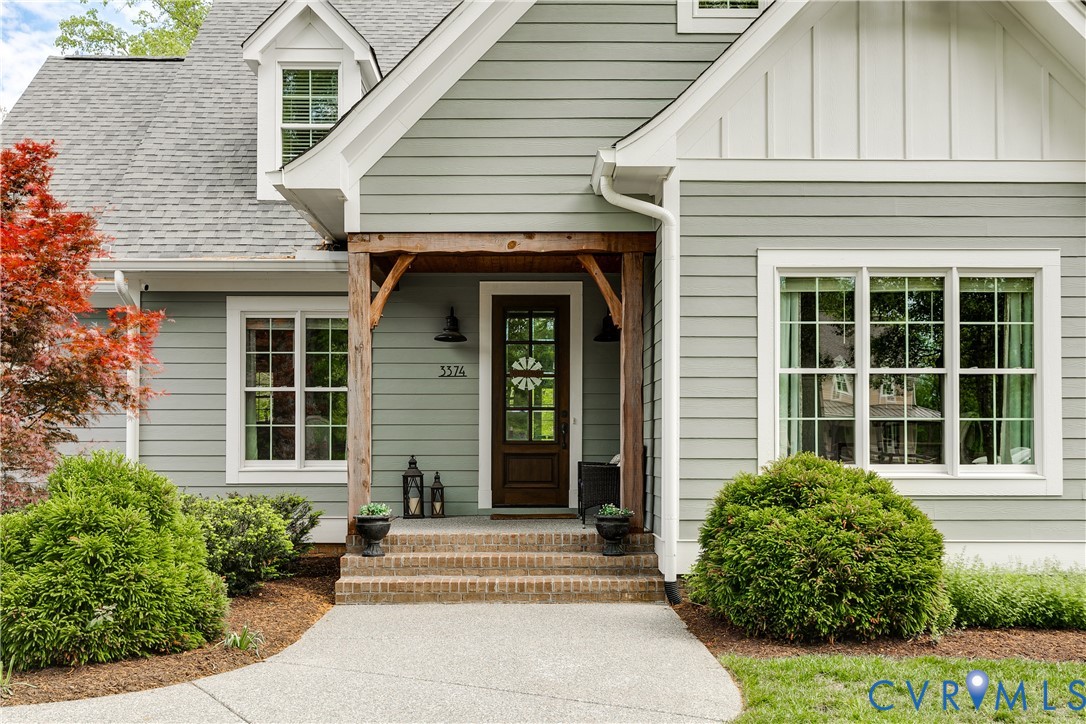 3374 Manor Oaks Dr
