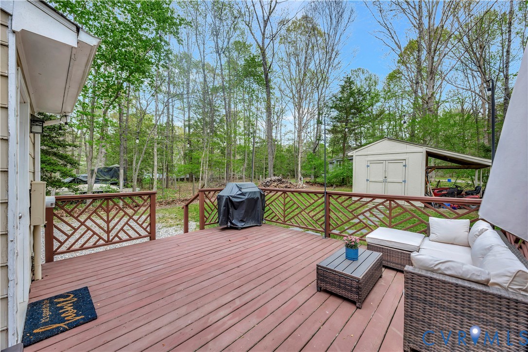 11711 Goldenbrook Dr