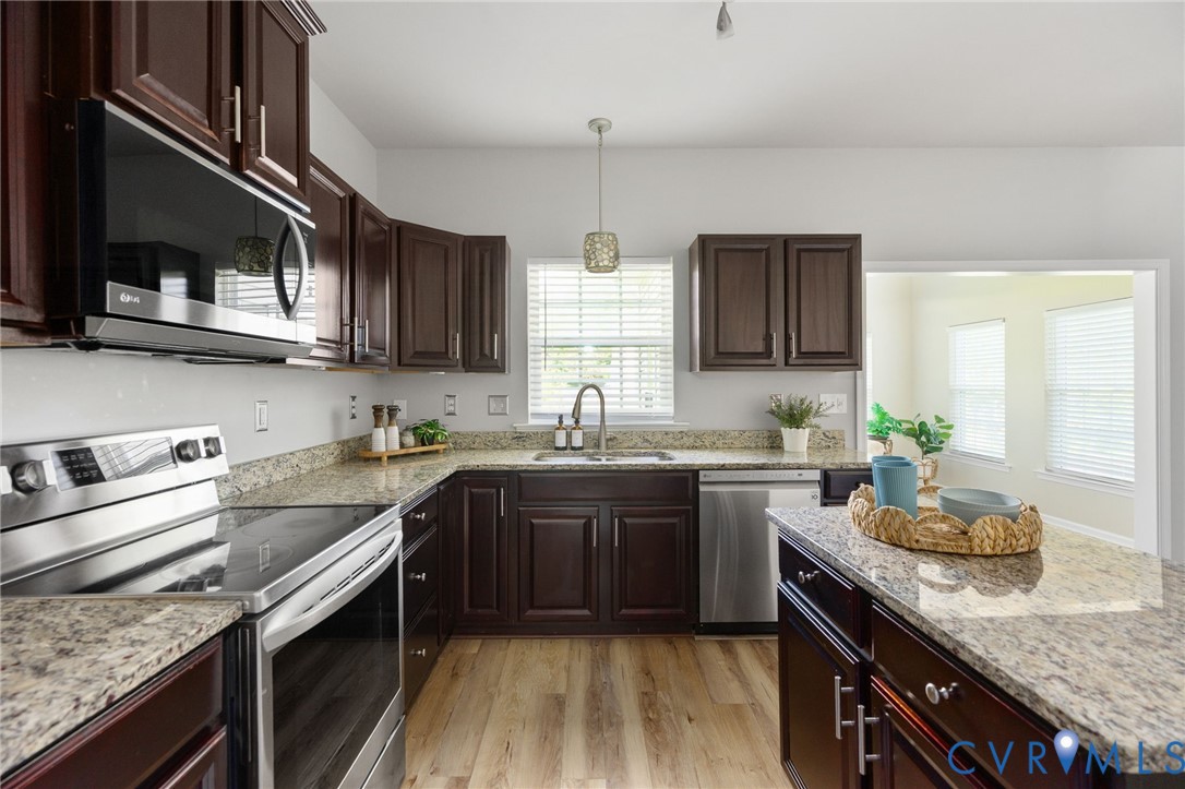 3130 Tadley Dr