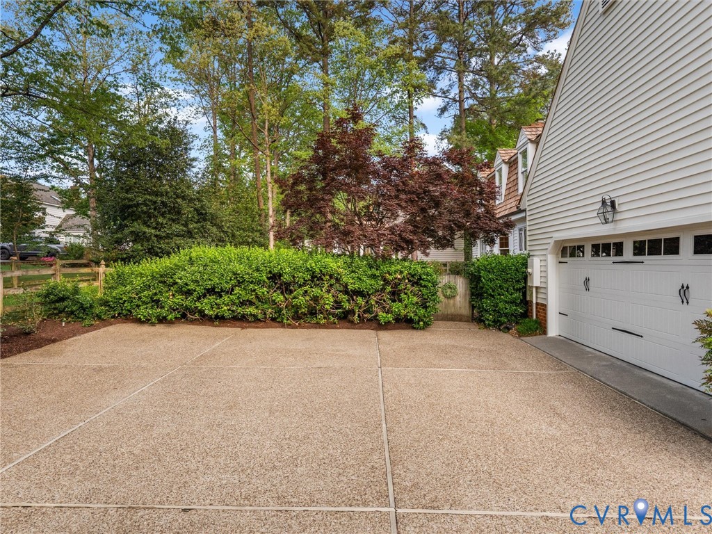 11811 Prince Regent Pl