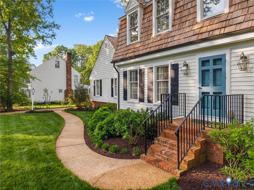 11811 Prince Regent Pl