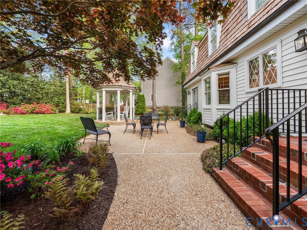 11811 Prince Regent Pl