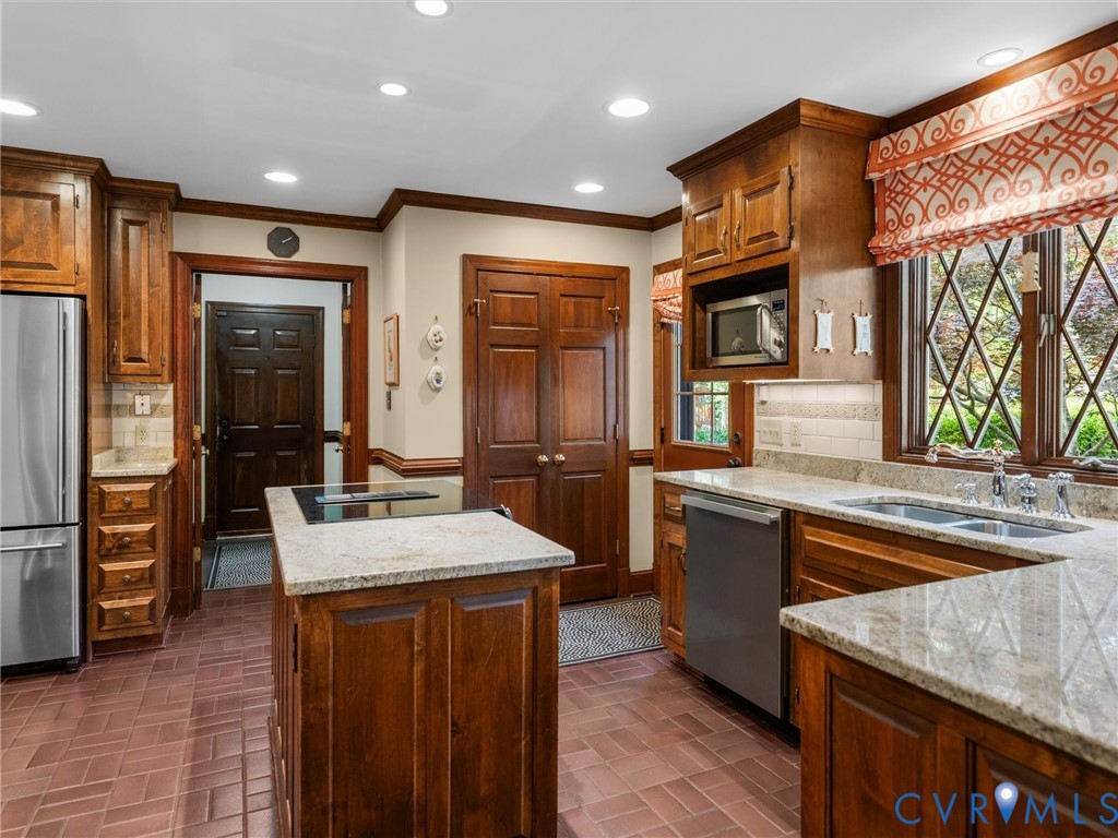 11811 Prince Regent Pl