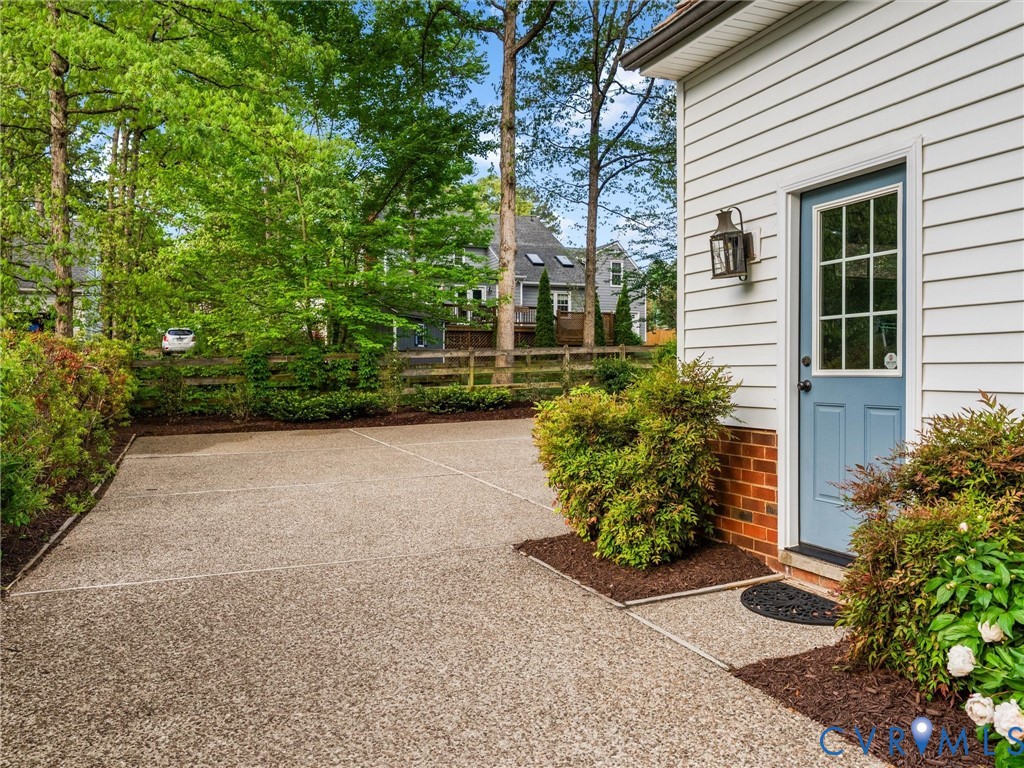 11811 Prince Regent Pl
