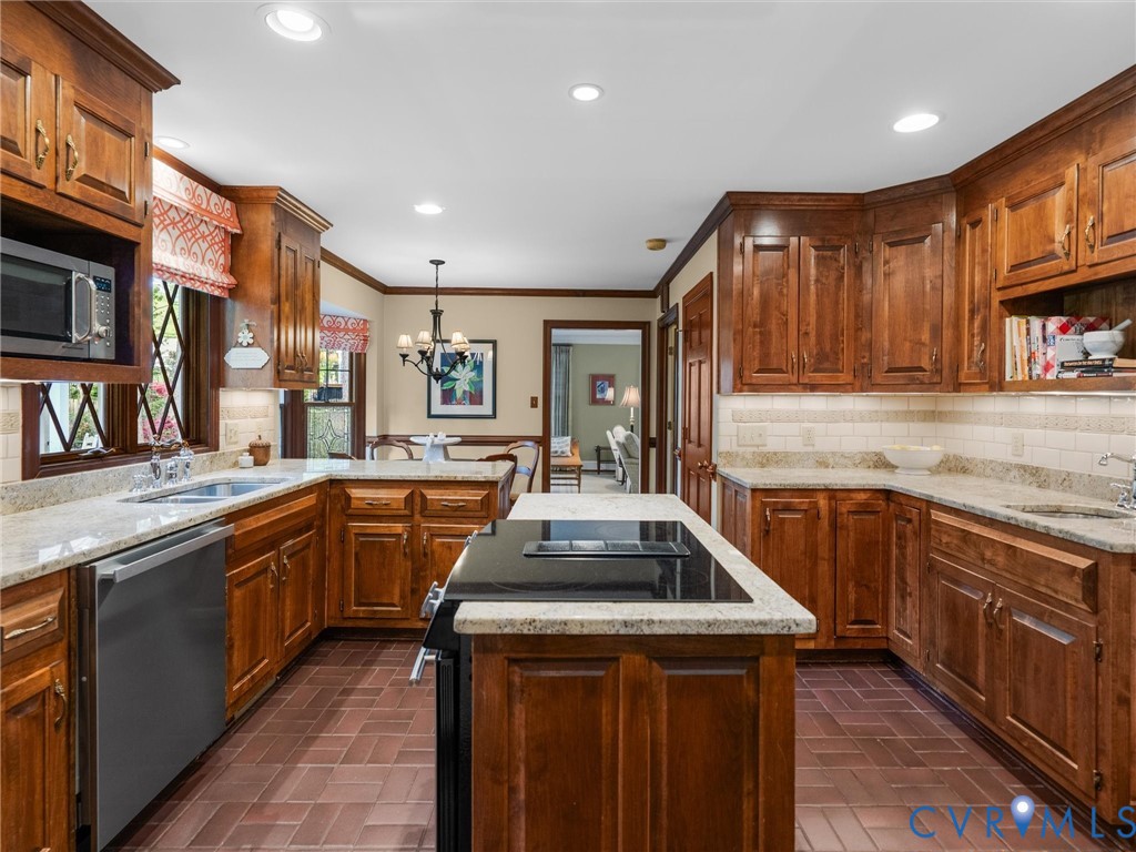 11811 Prince Regent Pl