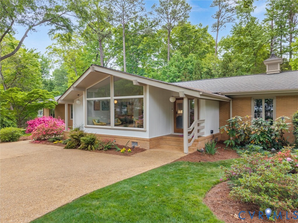 10301 Ashcrest Pl