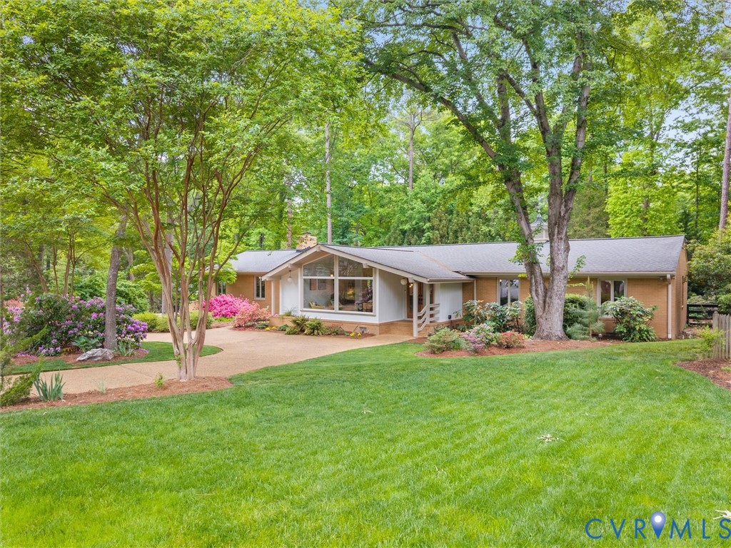 10301 Ashcrest Pl